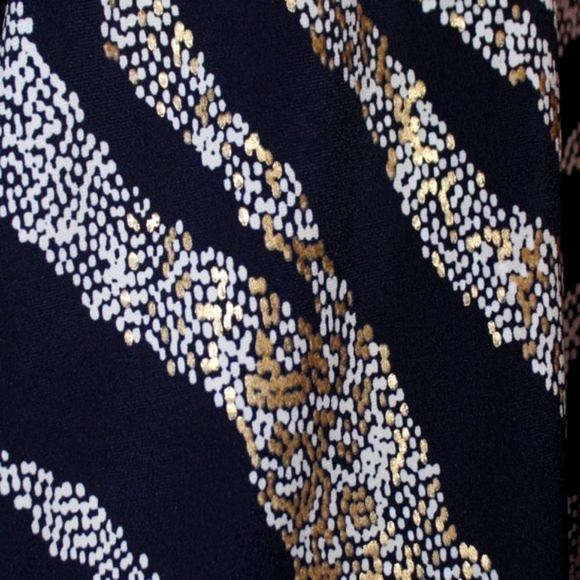 JM Collection V-Neck Navy & Metallic 3/4 Sleeve  Zebra Print Top - Picture 8 of 15